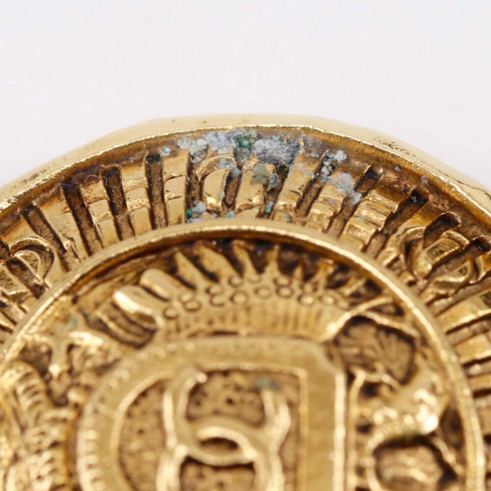 CHANEL Vintage Gold Earrings - Picture 8 of 10